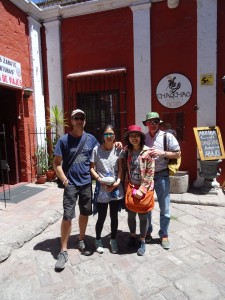 Yuri and Russel. We meet them on the bus from Chile to Peru. Great to meet a kiwi couple!!