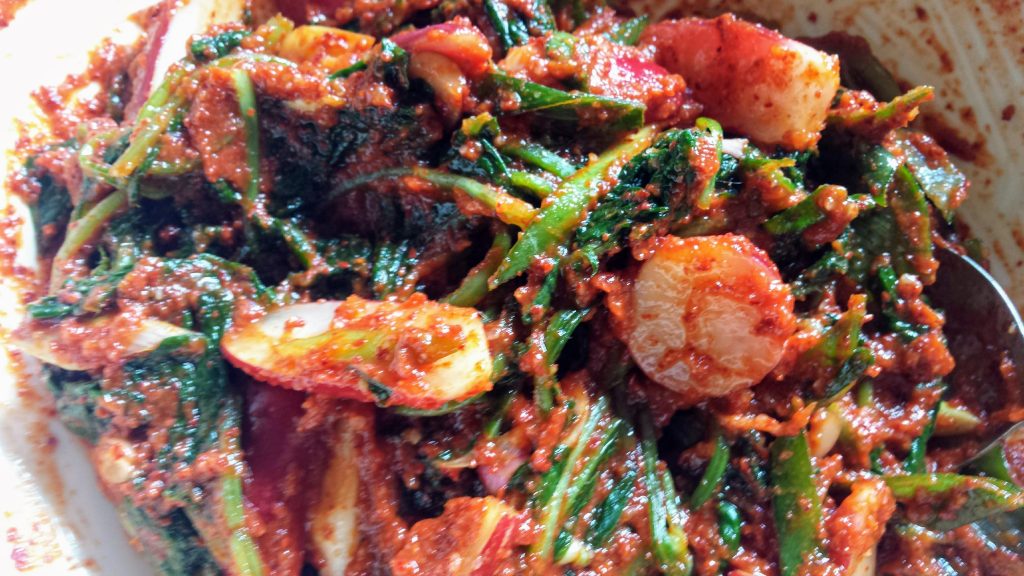 Red radish kimchi